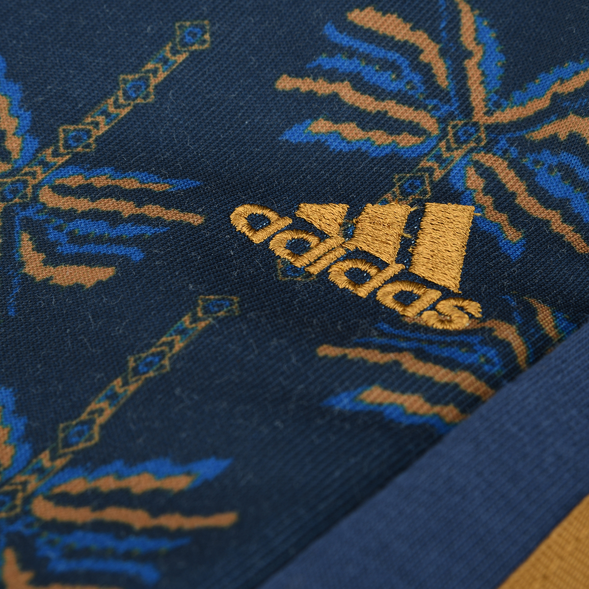 Pantalón Tiro adidas x FARM Rio,  image number null