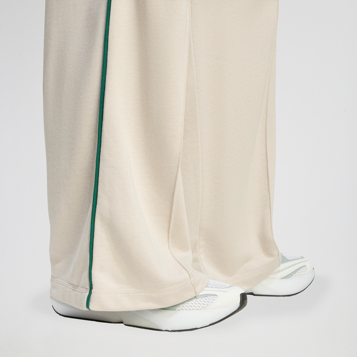 Pantal&oacute;n adidas Seasonal Essentials Colourpop Mujer,  image number null