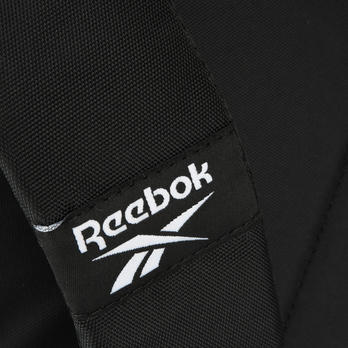Mochila Reebok 17 Pulgadas con Bolsillo Frontal Nailon,  image number null