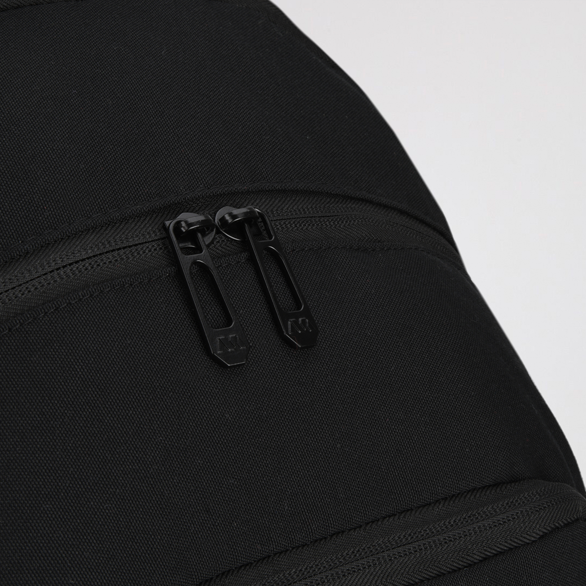 Mochila Entrenamiento Munich Brasilia 29 L,  image number null