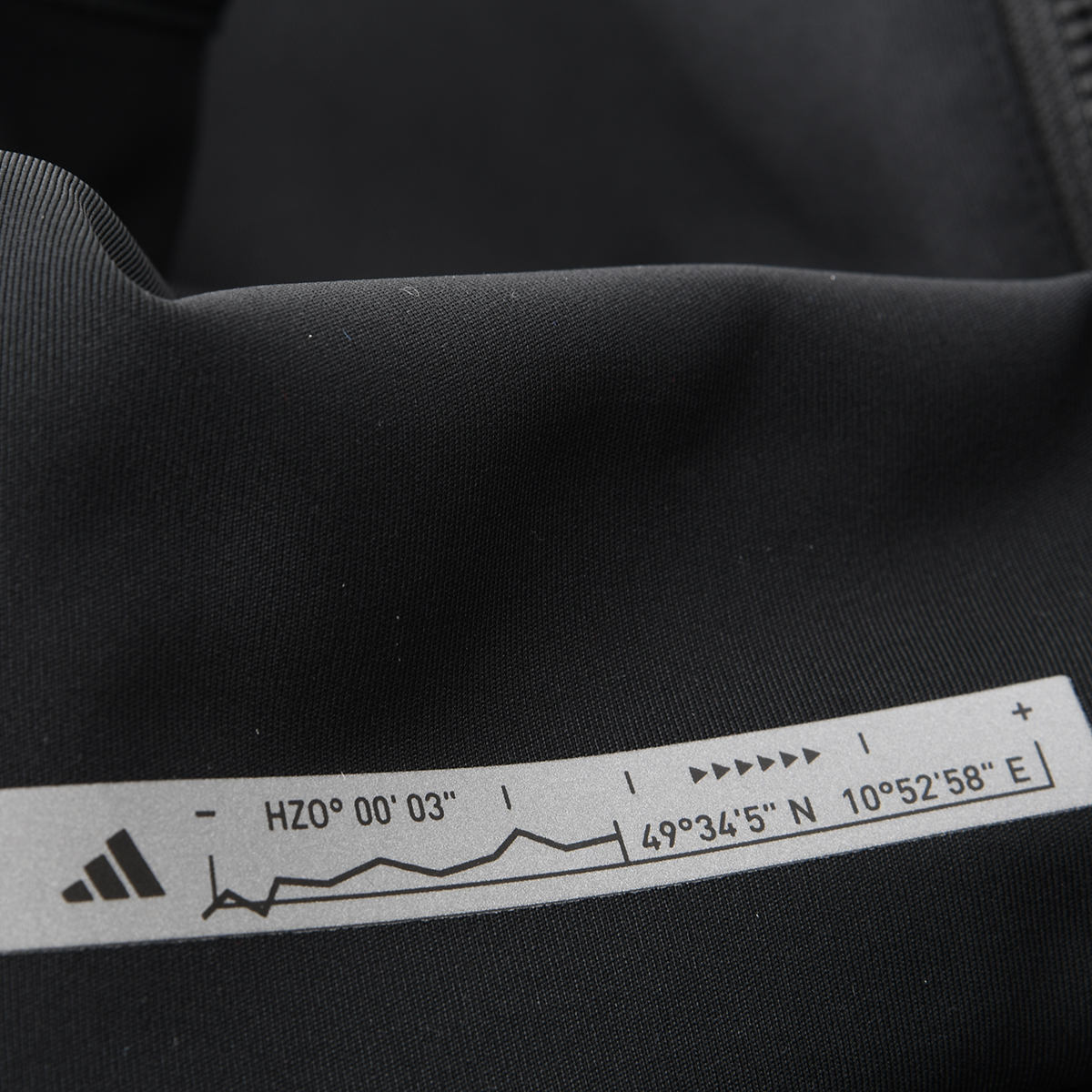 Top Running adidas Ultimate HEAT.RDY Mujer,  image number null