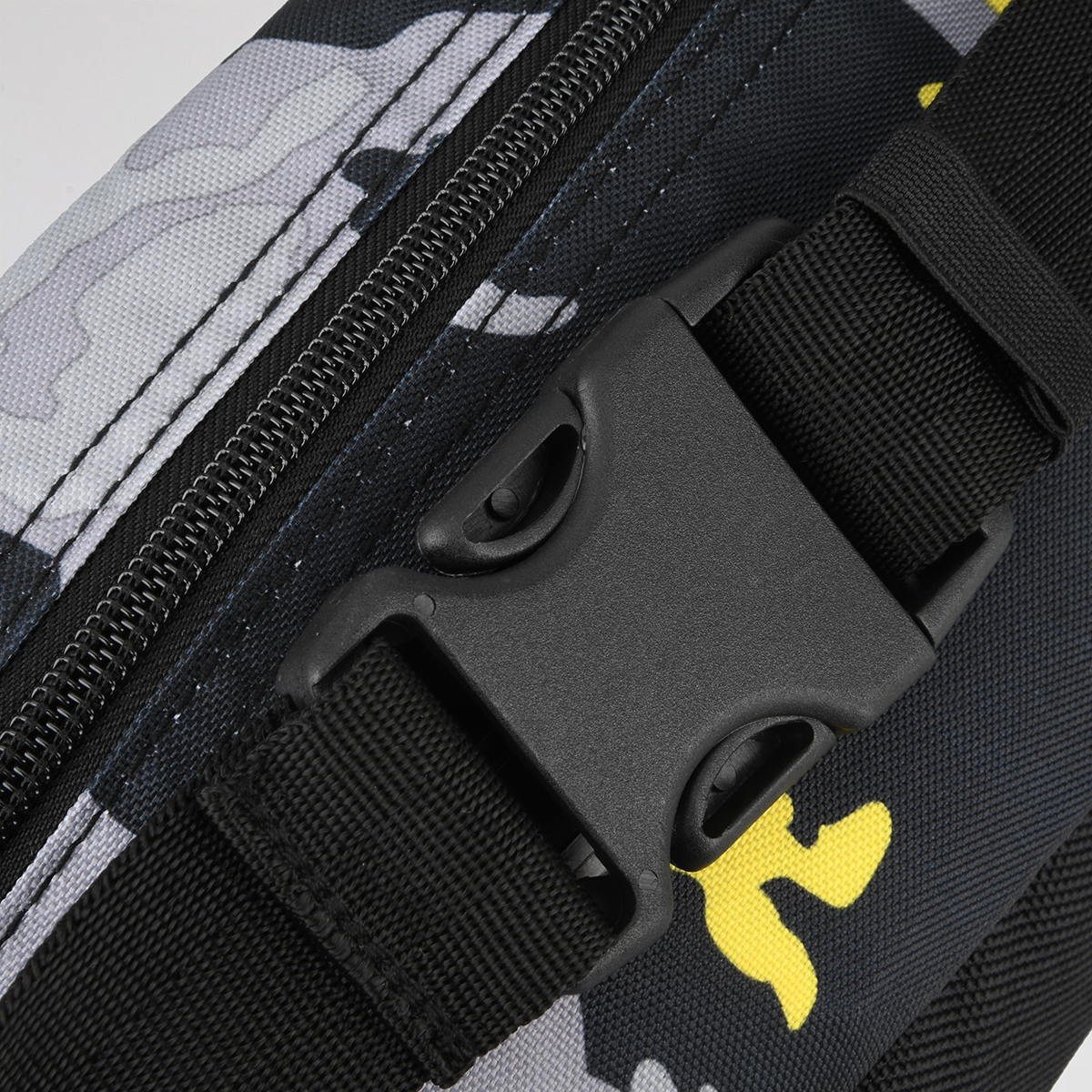 Ri&ntilde;onera CAT Raymond con llavero desmontable,  image number null