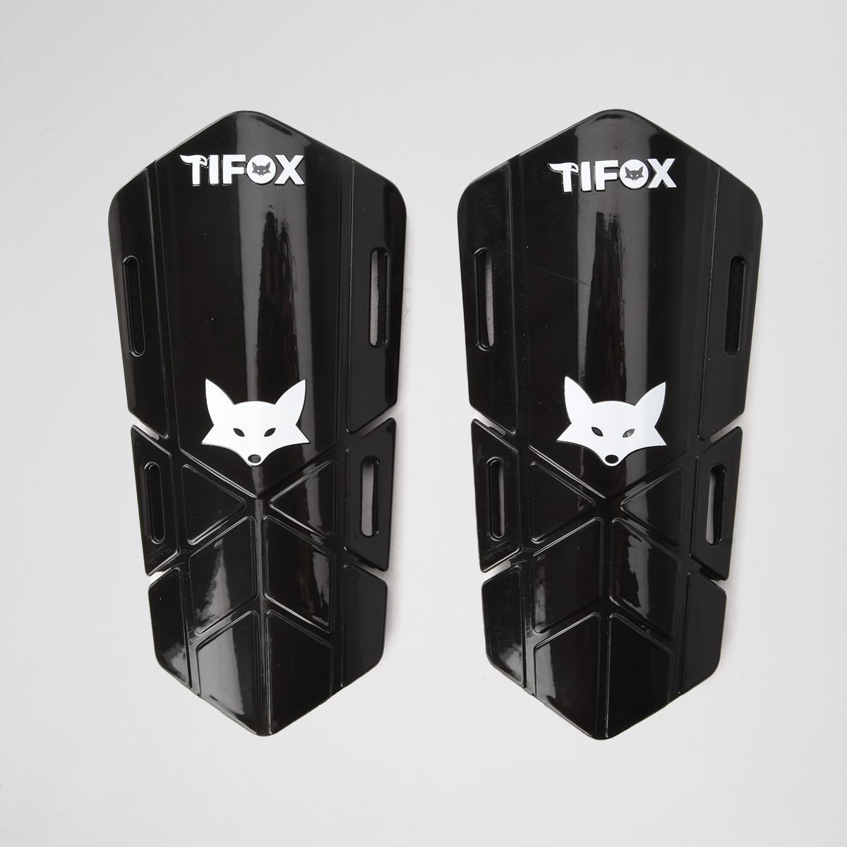 Canilleras F&uacute;tbol Tifox Perfo Shinguards,  image number null