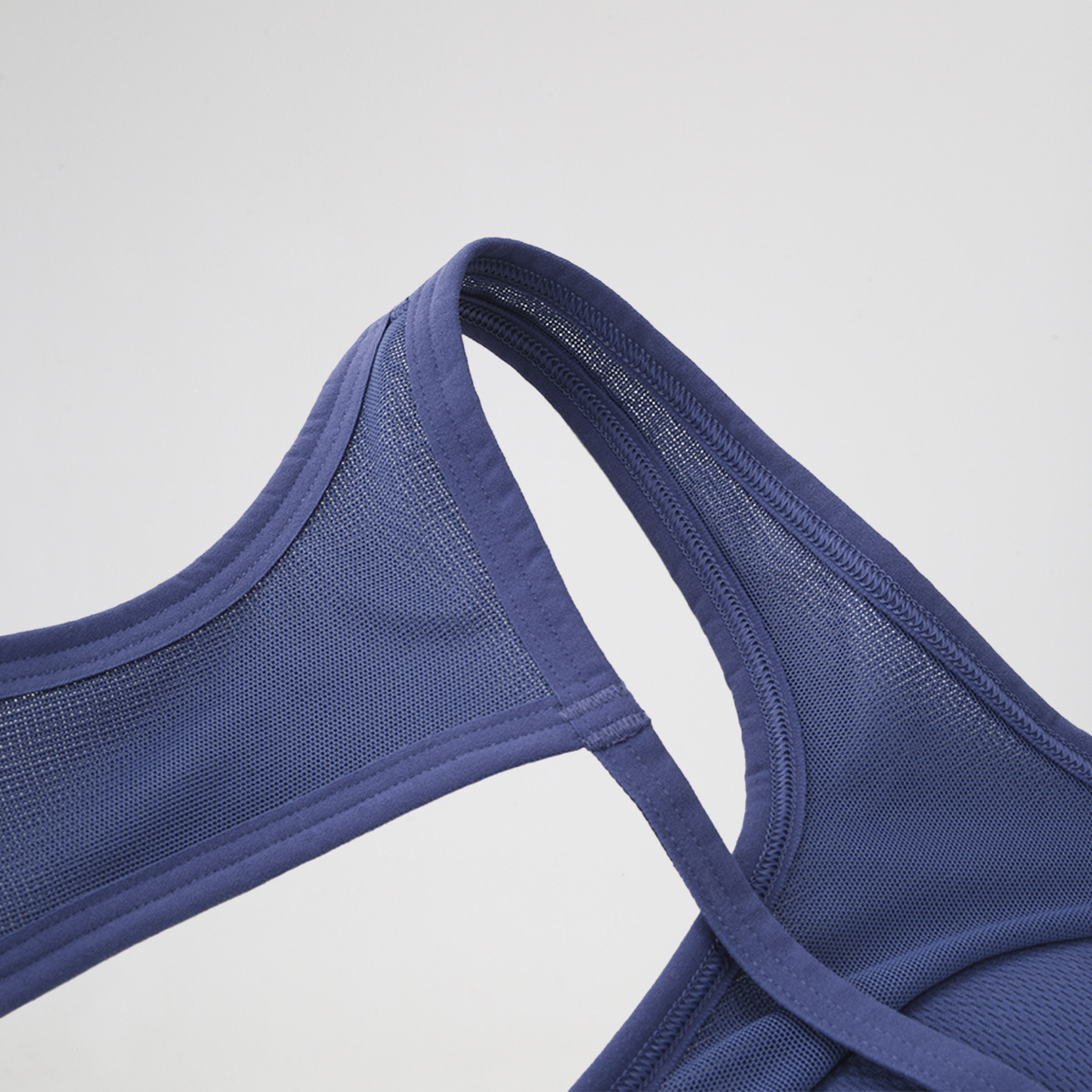 Top Puma Move Strong para Mujer,  image number null