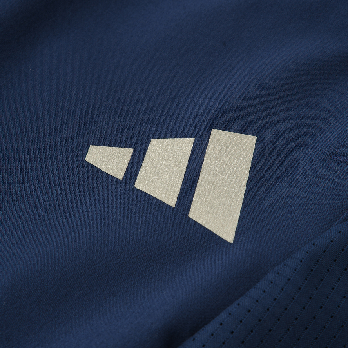 Short Entrenamiento adidas Tech Apparel Hombre,  image number null