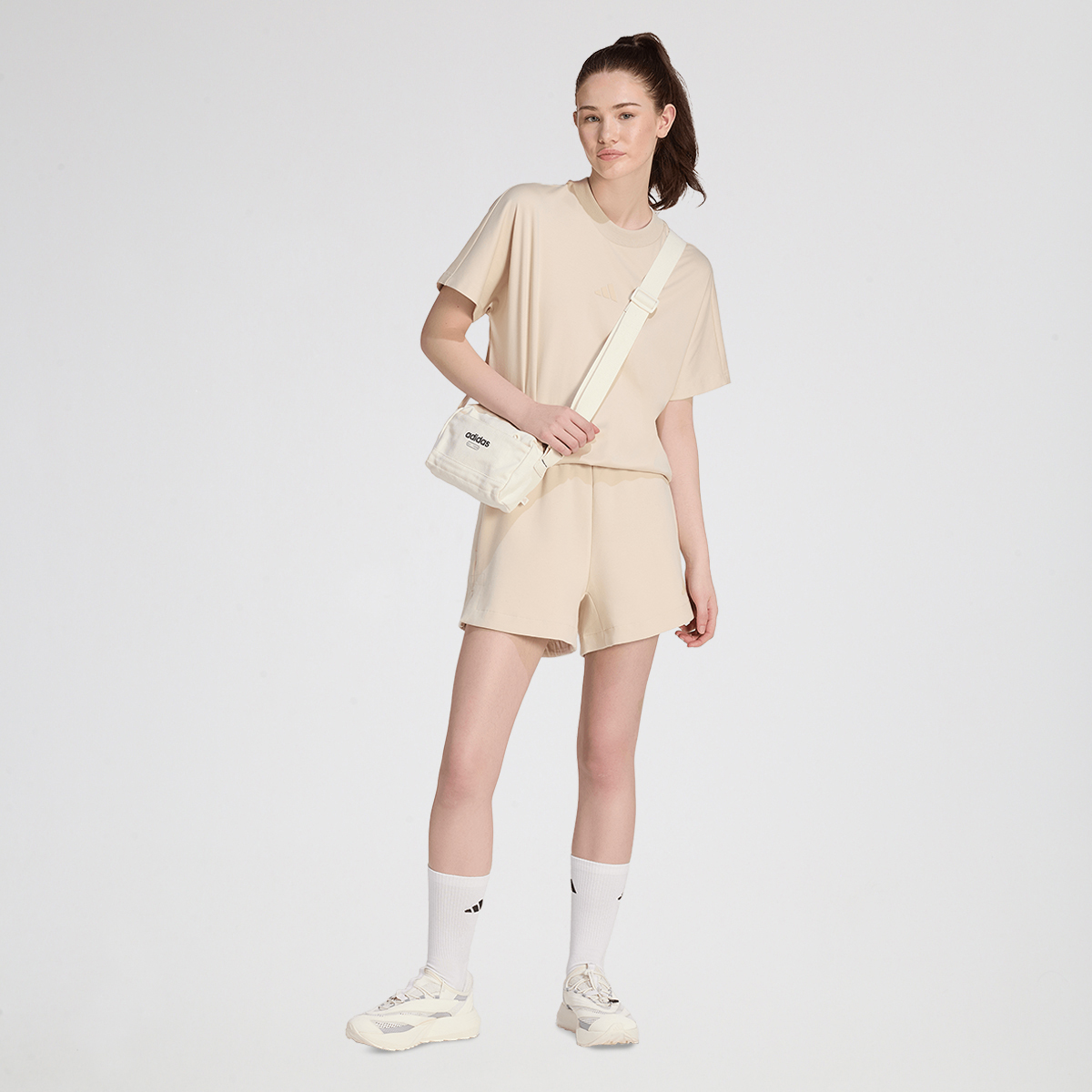 Remera adidas Soft Lux Holgada Mujer,  image number null