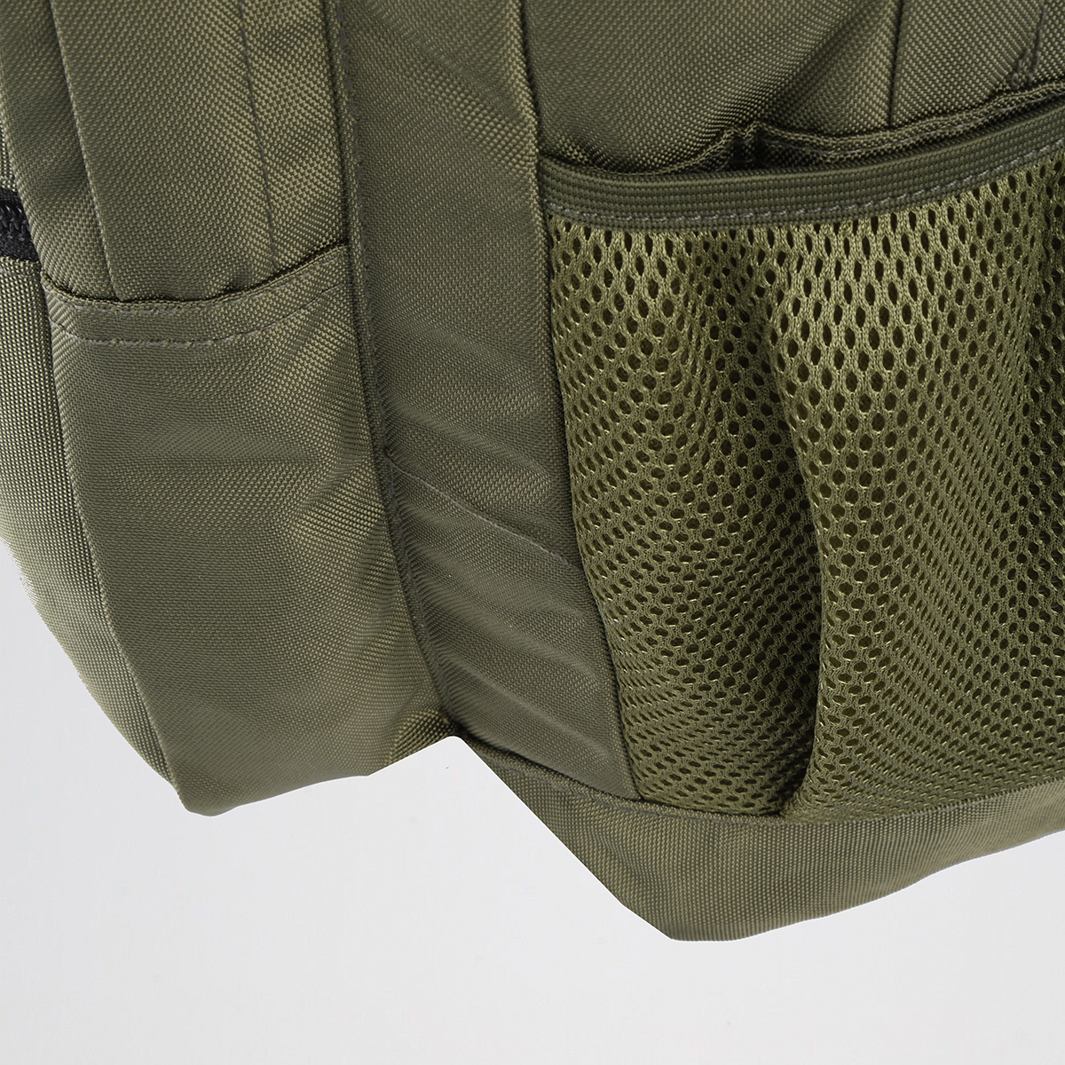 Mochila Reebok 17 Pulgadas con Bolsillo Frontal,  image number null