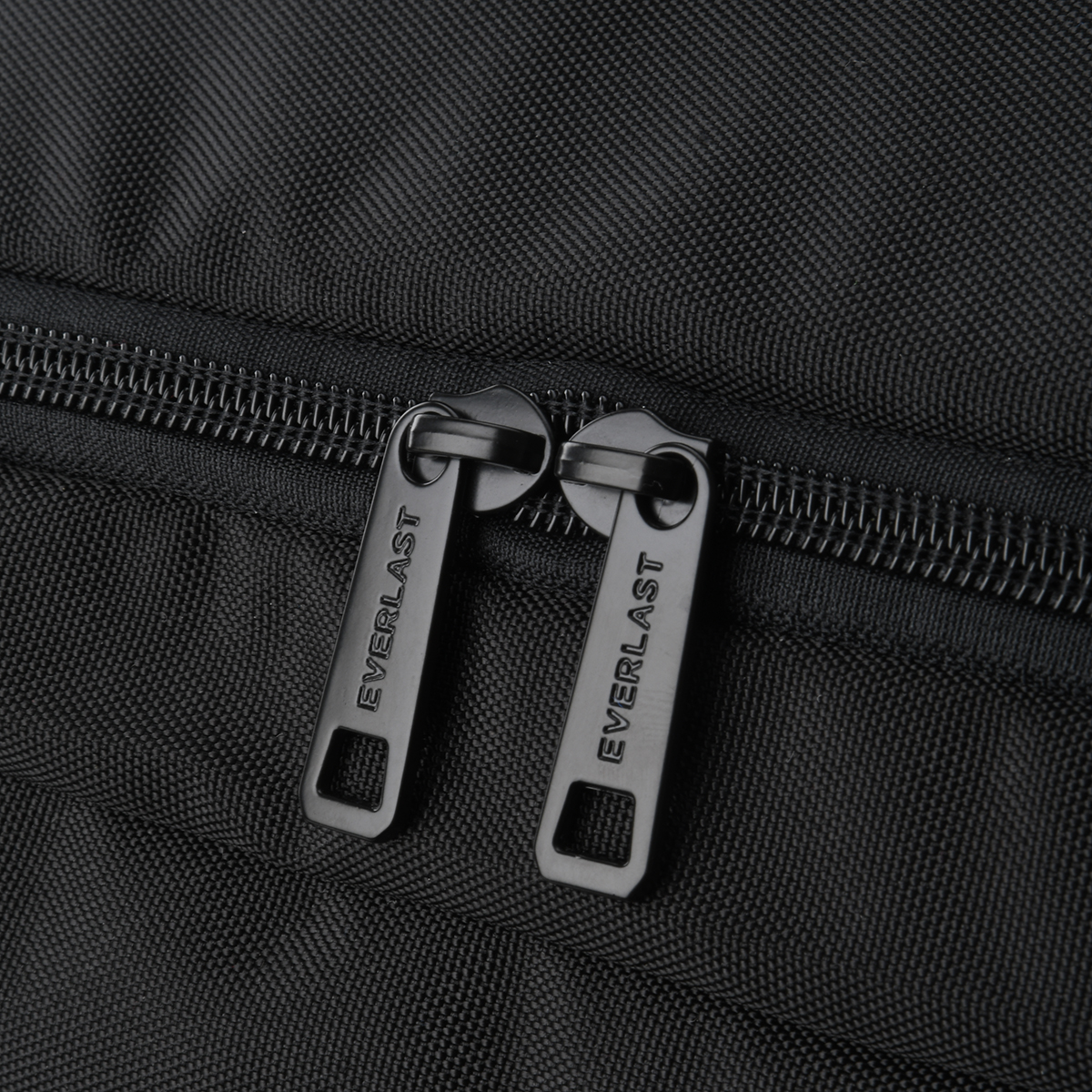 Mochila con cierre Everlast 17 Pulgadas,  image number null