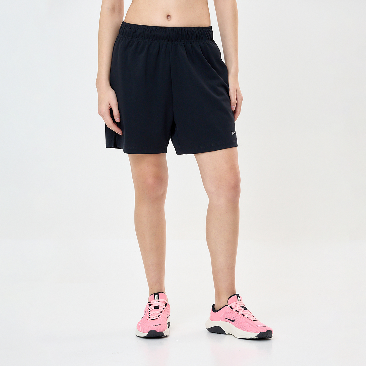 Short Entrenamiento Nike Attak Mid-rise 5 Mujer,  image number null