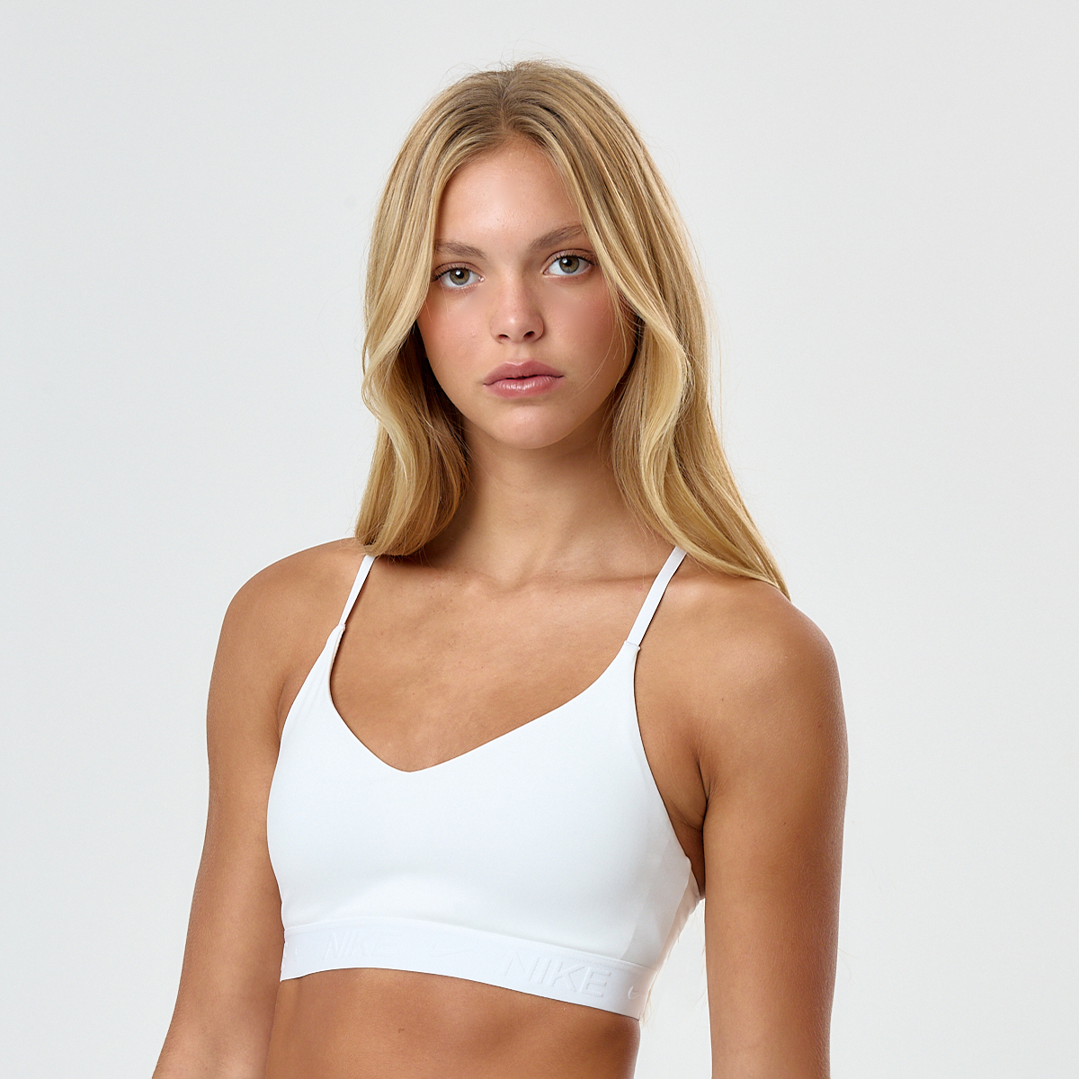 Top Entrenamiento Nike Indy Light Support Mujer,  image number null