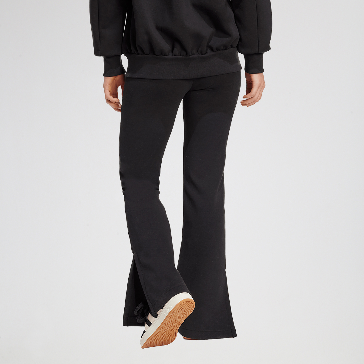Pantalón adidas Soft Lux Acampanado Mujer,  image number null