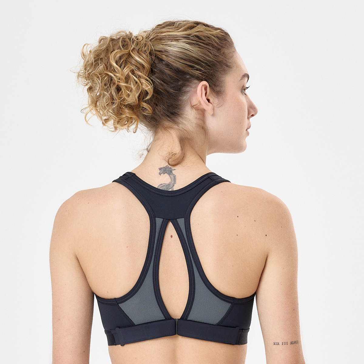 Top Entrenamiento Nike Swoosh High Mujer,  image number null