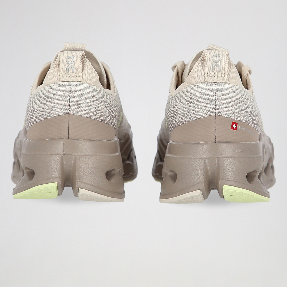 Zapatillas ON Cloudsurfer Max Mujer,  image number null