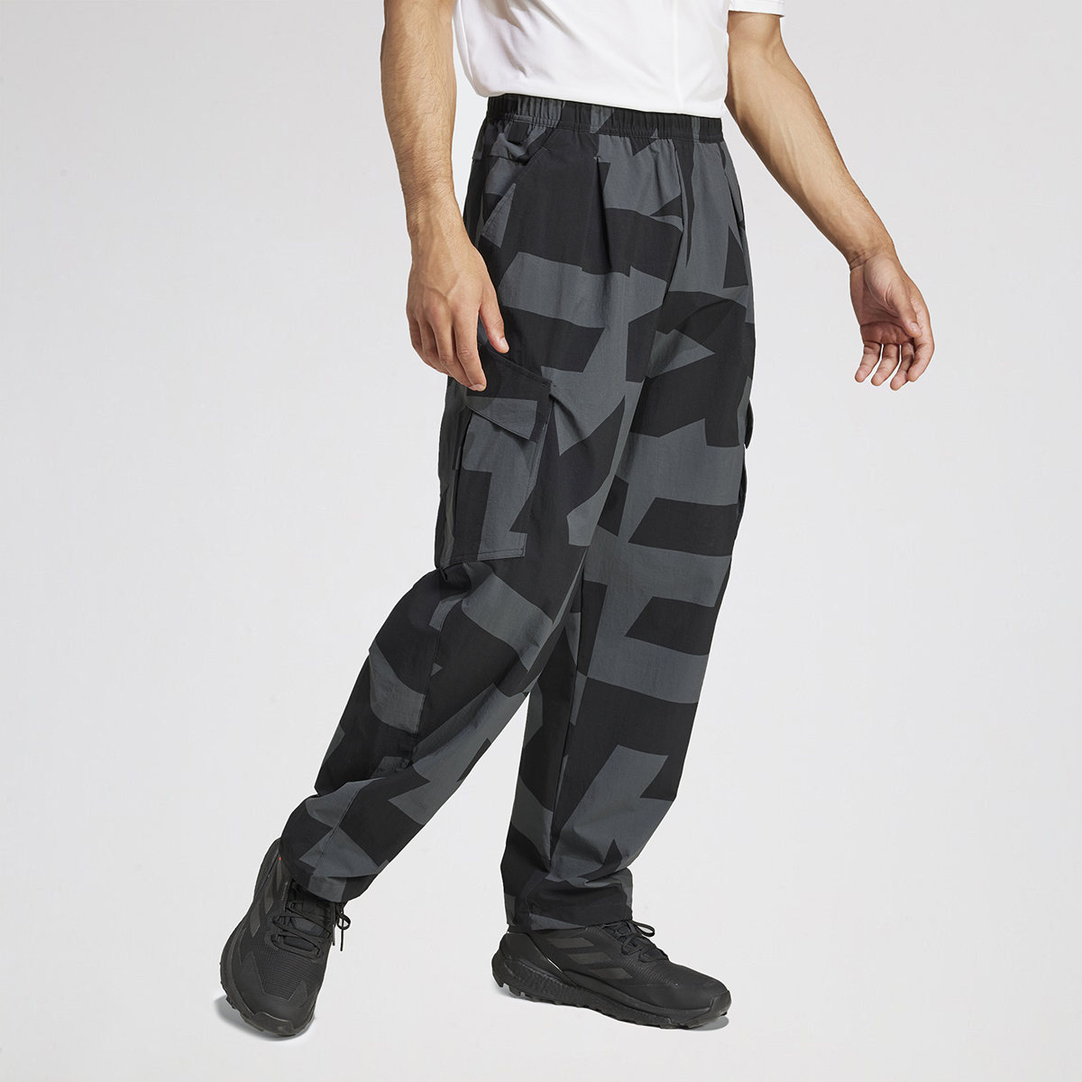 Pantalón adidas Terrex Xploric Cargo Printed Hombre,  image number null