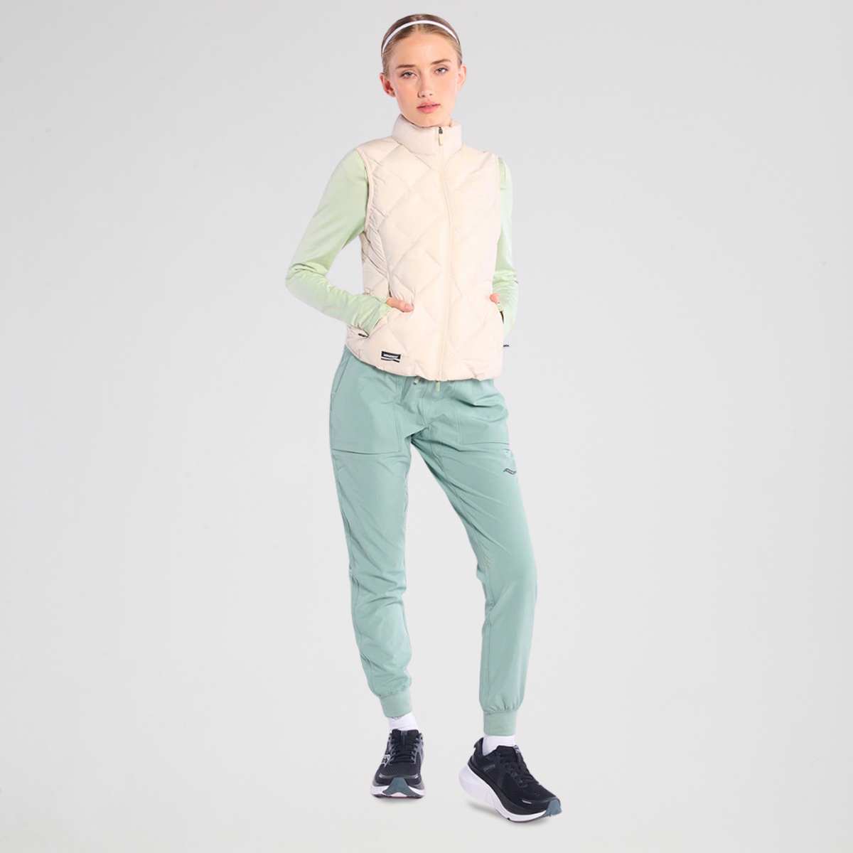Chaleco Entrenamiento Saucony Surge D-Heat Mujer,  image number null