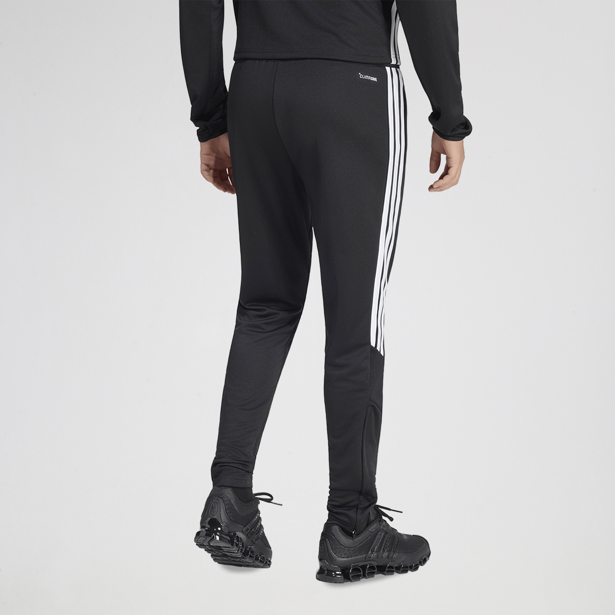 Pantal&oacute;n Entrenamiento adidas Tiro 26 Essentials Hombre,  image number null