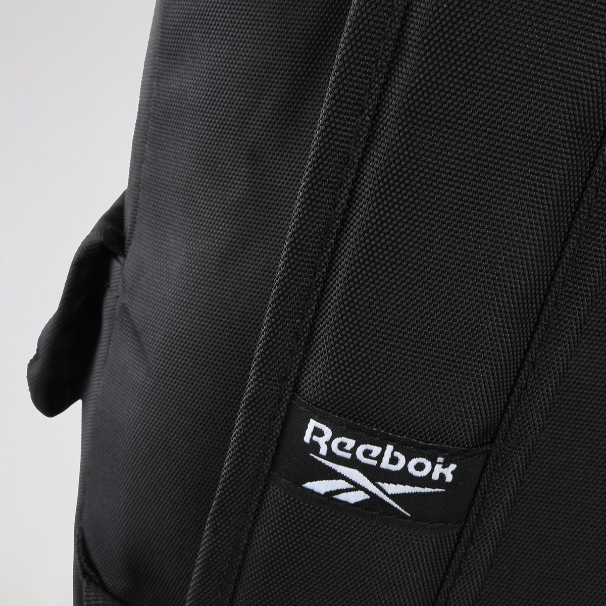 Mochila Reebok 18 Pulgadas con Bolsillo Frontal,  image number null