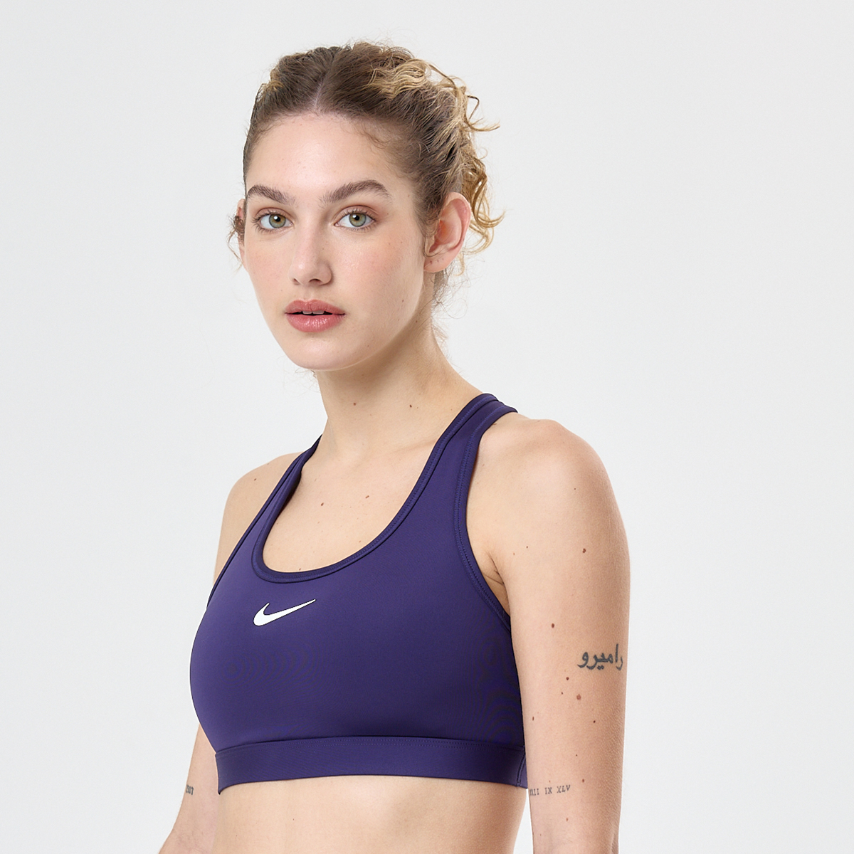 Top Entrenamiento Nike Swoosh Medium Mujer,  image number null